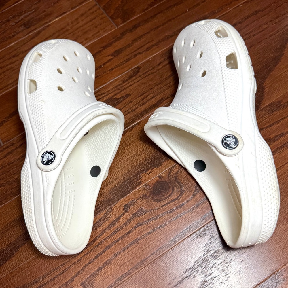 Crocs Classic White Clogs Versatile Lightweight C… - image 8